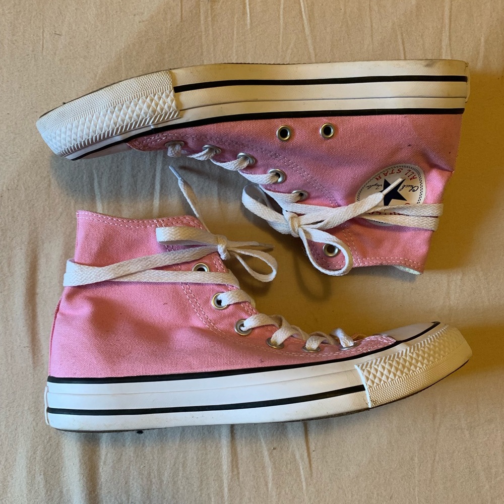 High top pink converse